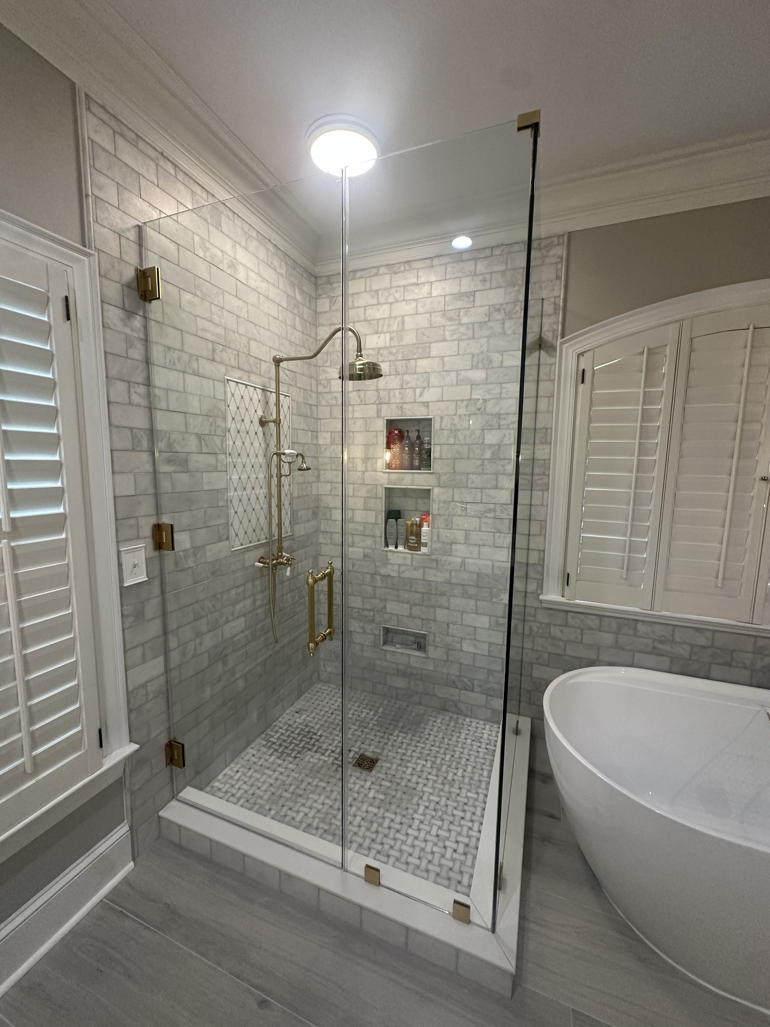 Shower glass enclosure project photo 40