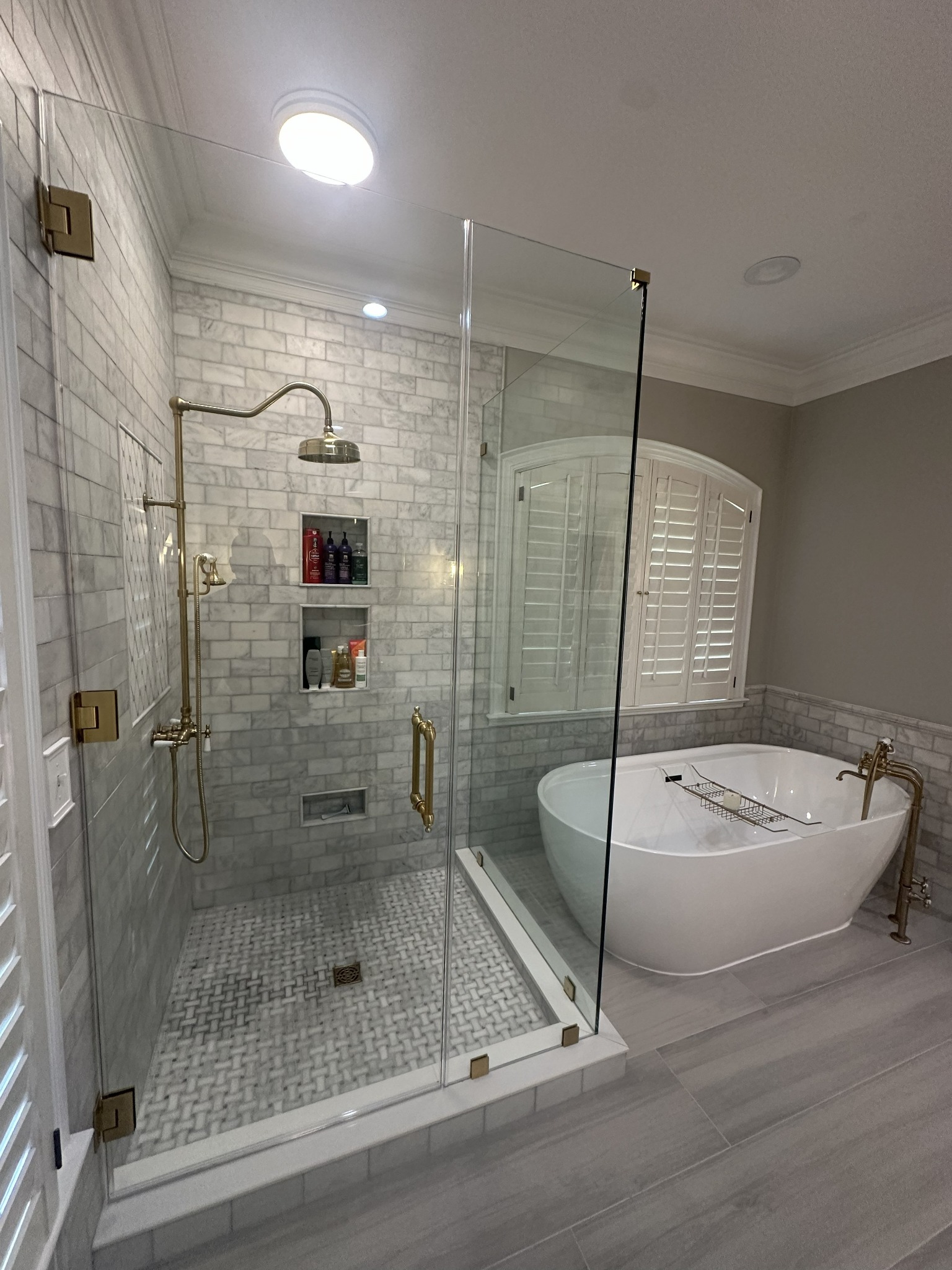 Shower glass enclosure project photo 38