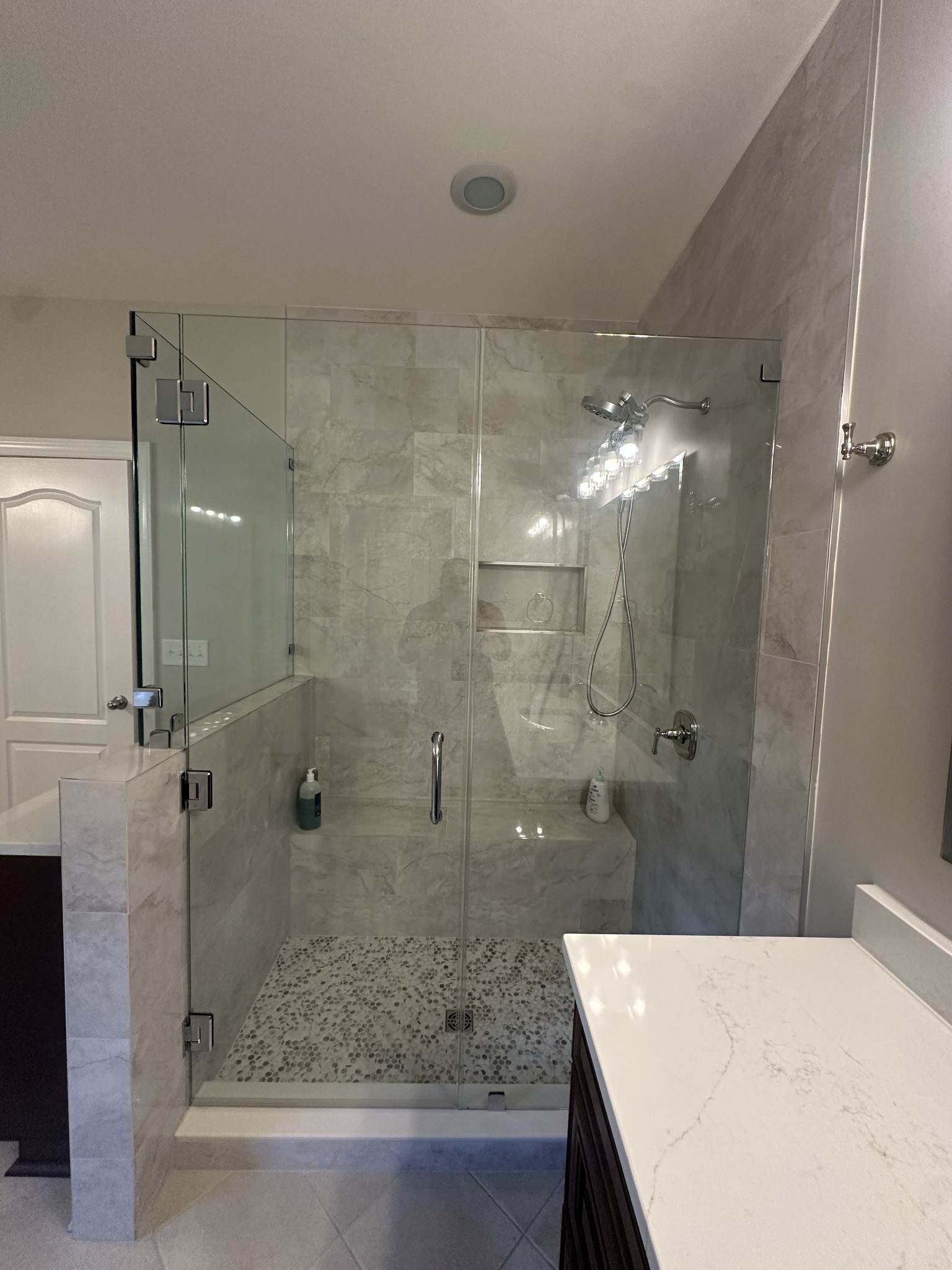 Shower glass enclosure project photo 37