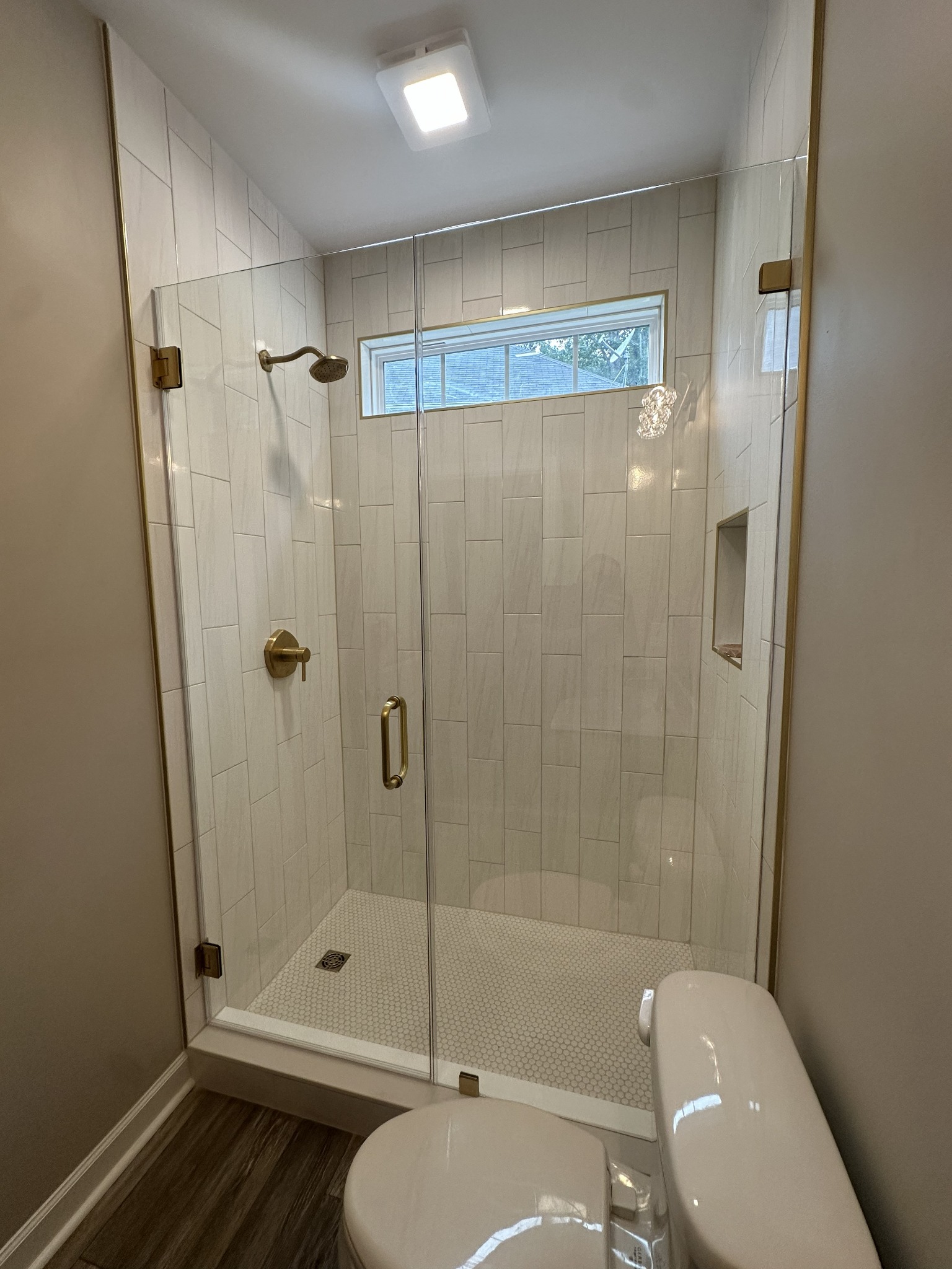 Shower glass enclosure project photo 31