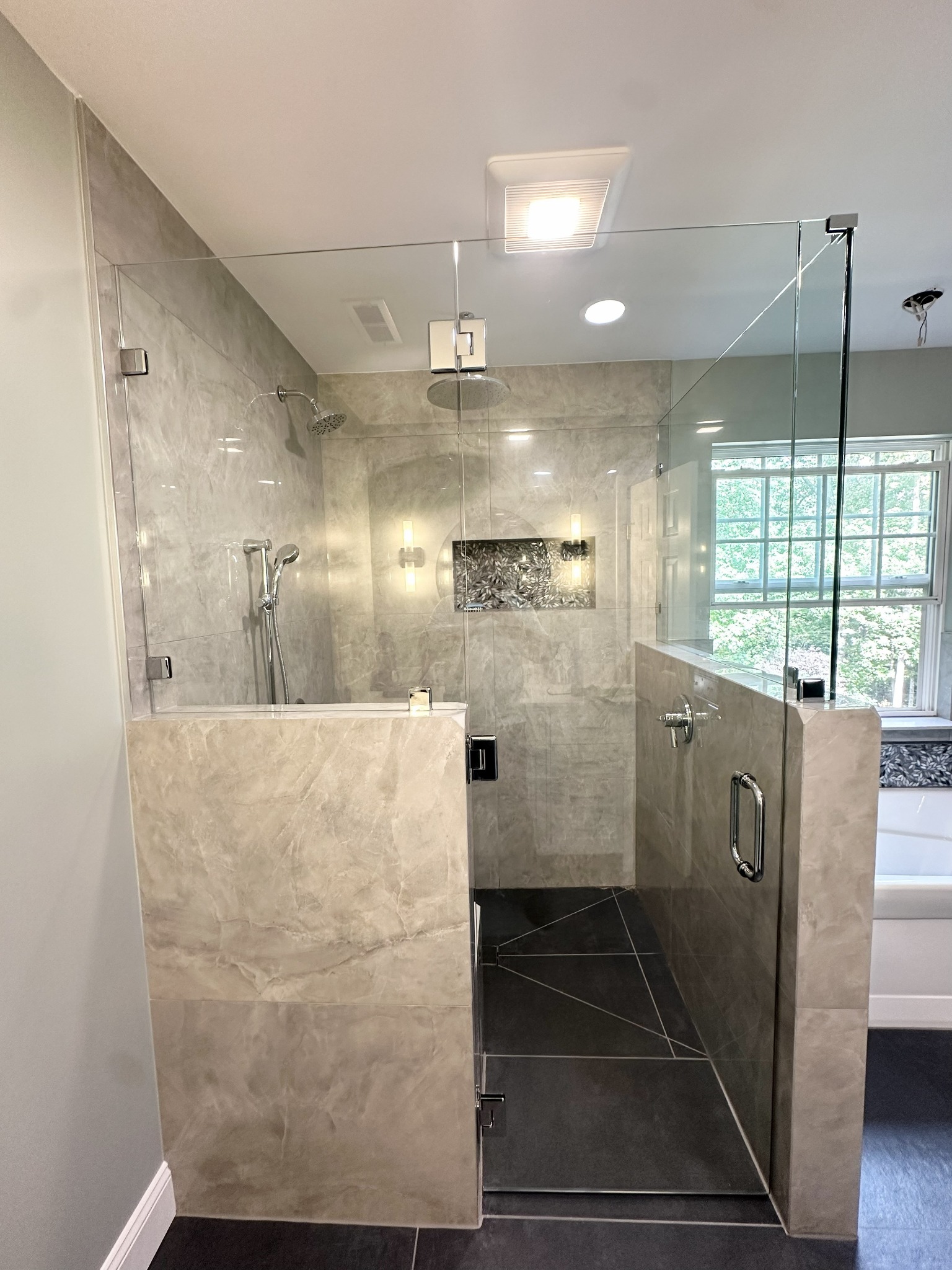 Shower glass enclosure project photo 30