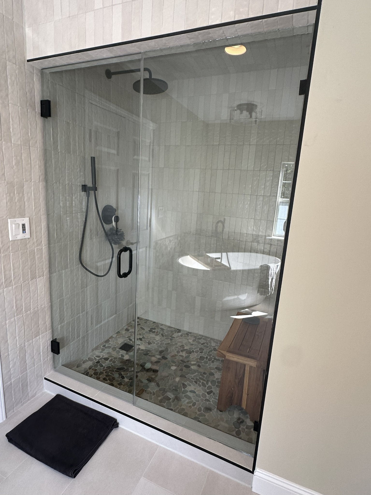 Shower glass enclosure project photo 28