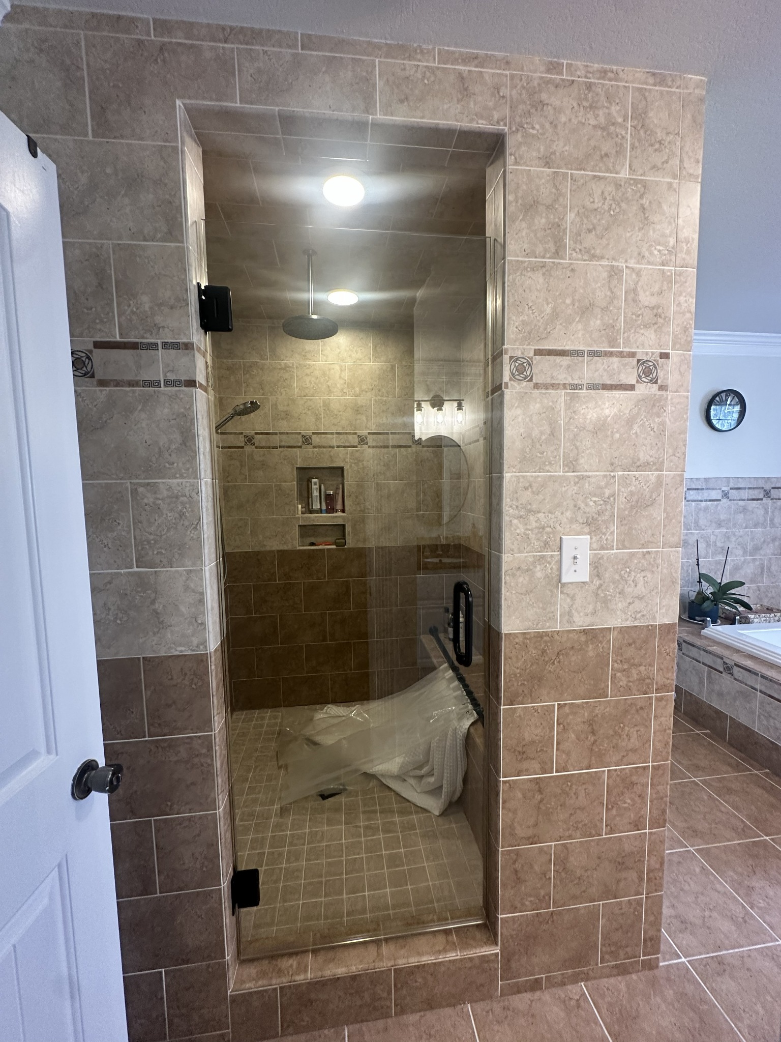 Shower glass enclosure project photo 20