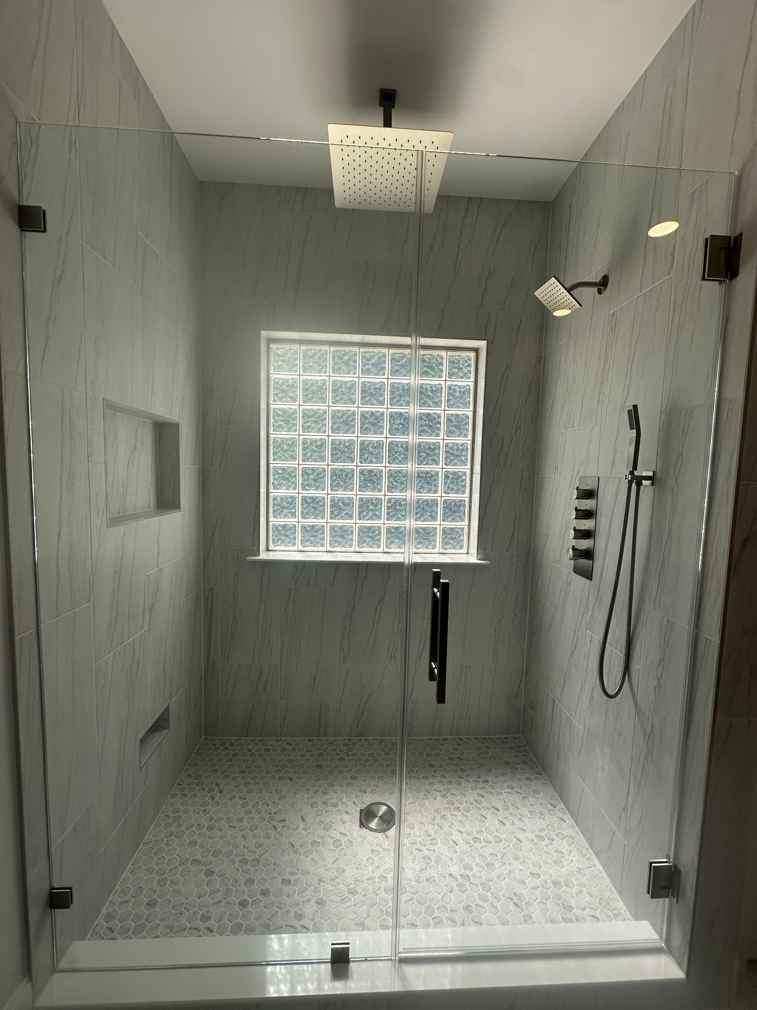 Shower glass enclosure project photo 14