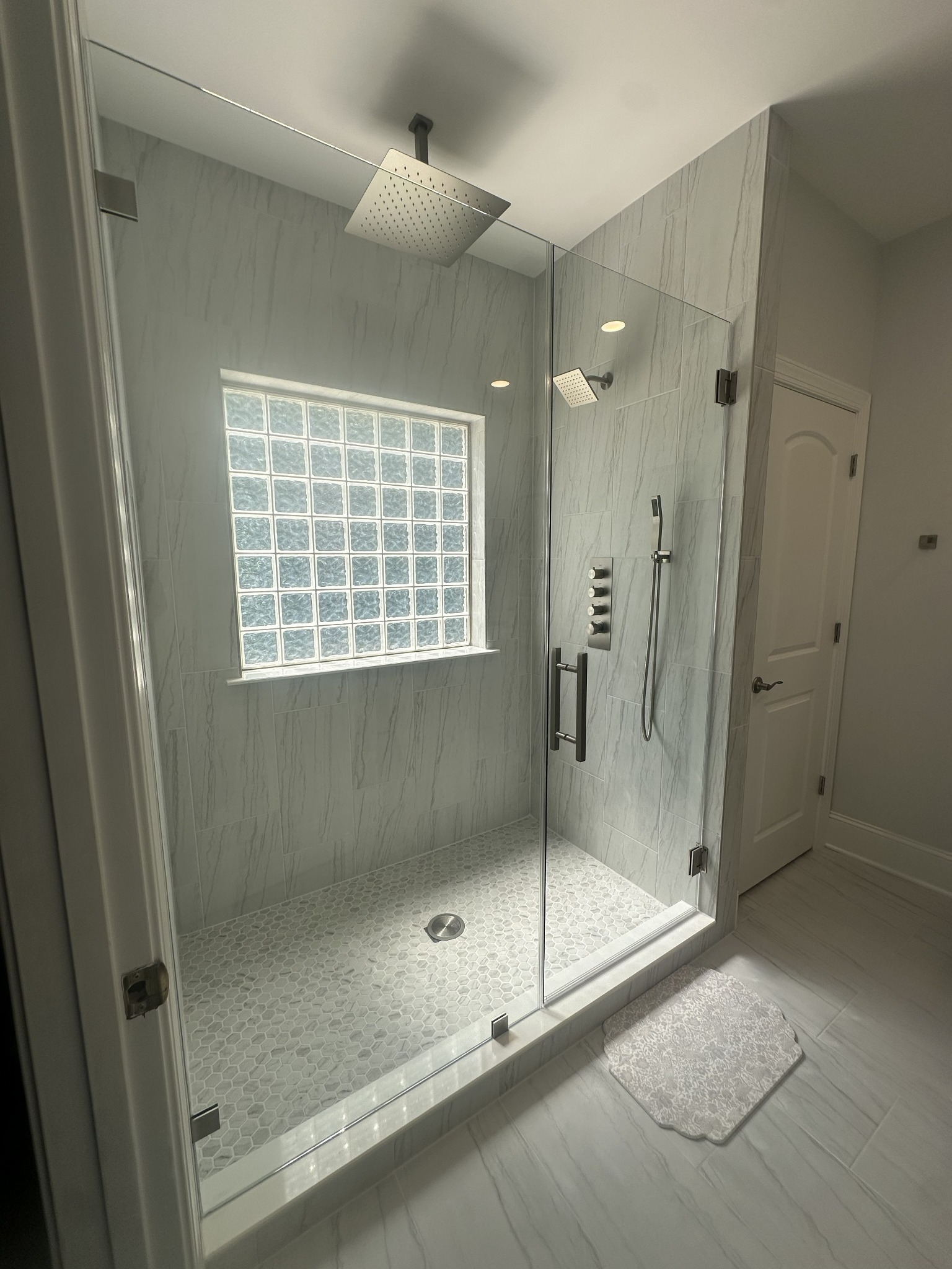 Shower glass enclosure project photo 12