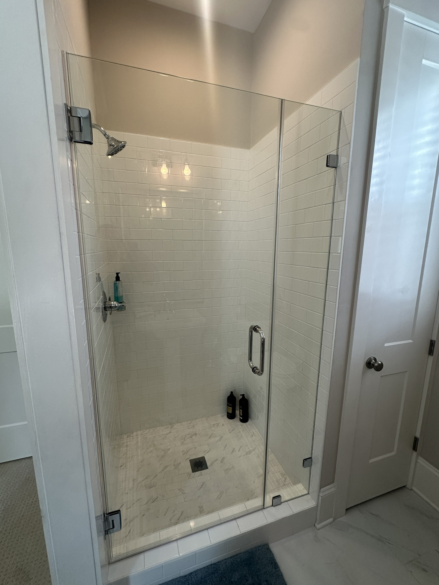 Shower glass enclosure project photo 7